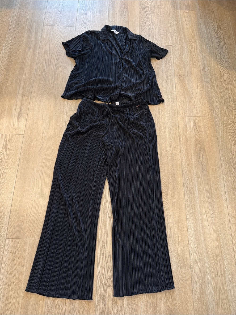 Danskin Black Pleated Lounge Set Short Sleeve Top Wide-Leg Pants